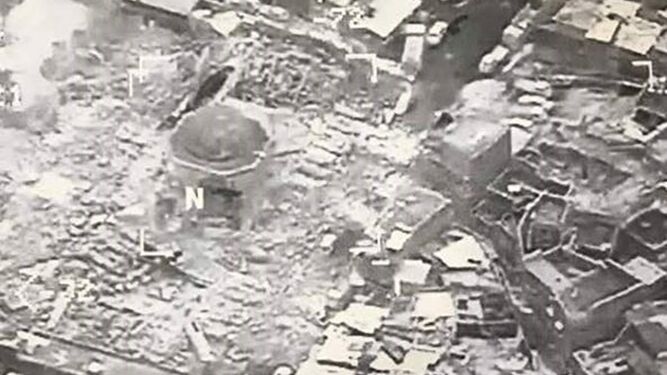 El Estado Islámico destruye la mezquita de Mosul donde proclamó su "califato"