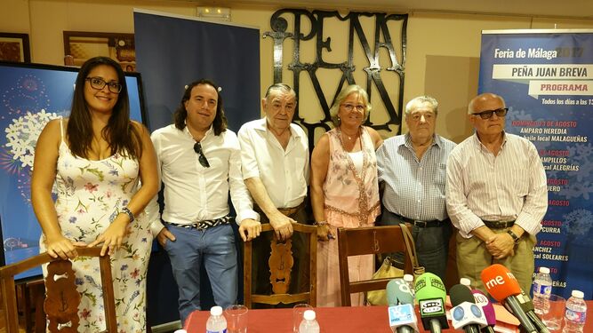Imagen de la presentación del elenco flamenco en la Peña Juan Breva.