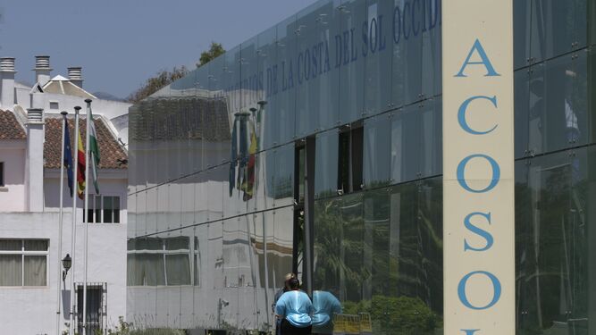 Sede de Acosol, el organismo encargado de la gestión del agua en la Mancomunidad de la Costa del Sol Occidental.