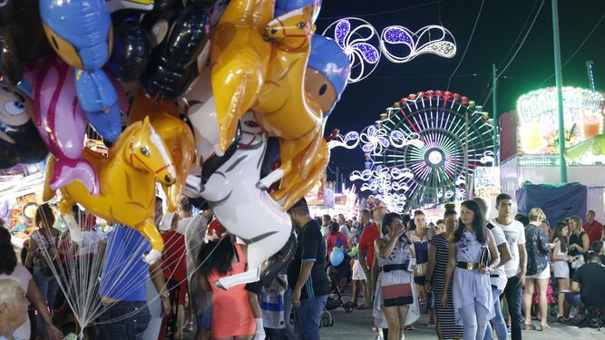 Ala ancha para montar a caballo en el Real de la Feria.