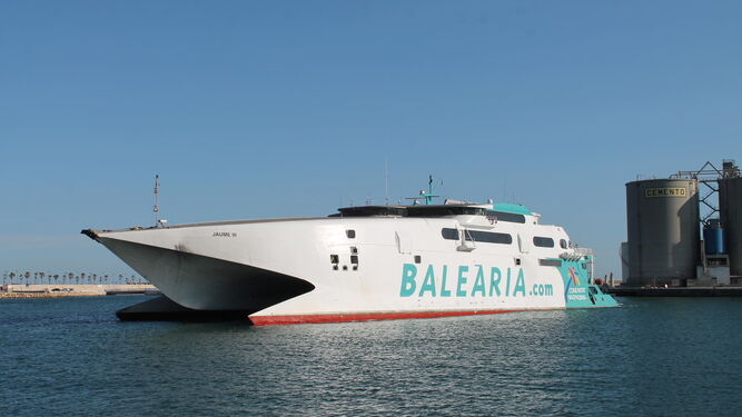 Catamarán 'Jaume III'  llegando al puerto este pasado fin de semana.