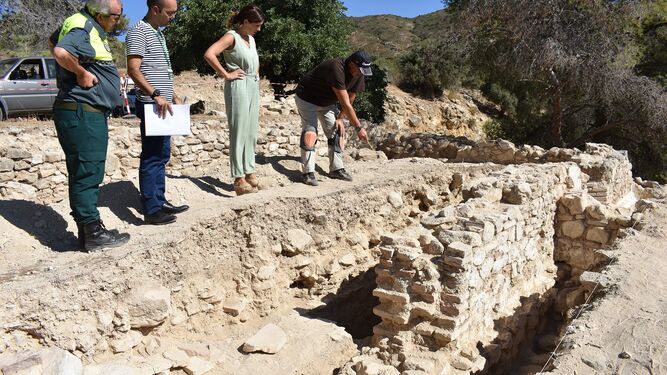 Hallan restos de un antiguo templo en Torrealquería en Alhaurín de la Torre