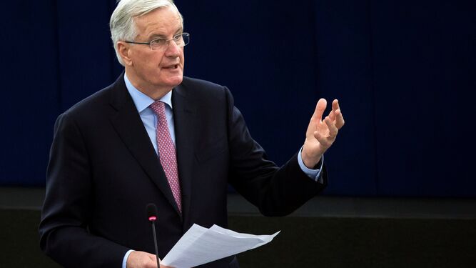 El negociador jefe de la UE para el 'brexit', Michel Barnier, interviene en el pleno.