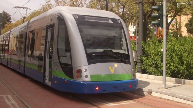 La Junta busca un acuerdo para que el tranvía de Vélez funcione "en los próximos meses"