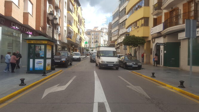 Calle Canalejas en el centro de Vélez-Málaga.