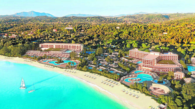Vista aérea de uno de los hoteles de este grupo en la isla griega de Corfú.