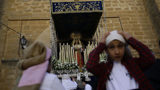 Virgen de Loreto durante la salida desde la iglesia del Espíritu Santo de Ronda.
