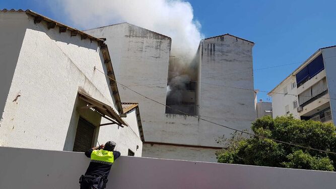 Sofocan el incendio de una casa en Vélez