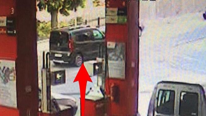 El vehículo implicado, en imágenes de una cámara de seguridad.