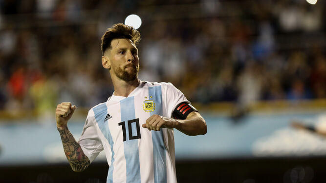 Messi afina la puntería para el Mundial con un 'hat trick' ante Haití