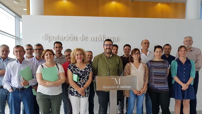 Representantes municipales de IU reunidos en la Diputación.