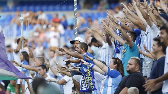 Aficionados del Málaga en La Rosaleda durante la pasada temporada.