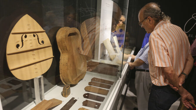 El Museo Interactivo de la Música celebra la tradición de la luthería de Málaga con una exposición