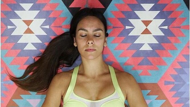 Cristina Pedroche ha aprovechado para practicar yoga.