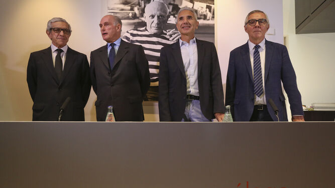 Braulio Medel, Bernard Ruiz-Picasso, Miguel Ángel Vázquez y José Lebrero, ayer, en el Museo Picasso Málaga.