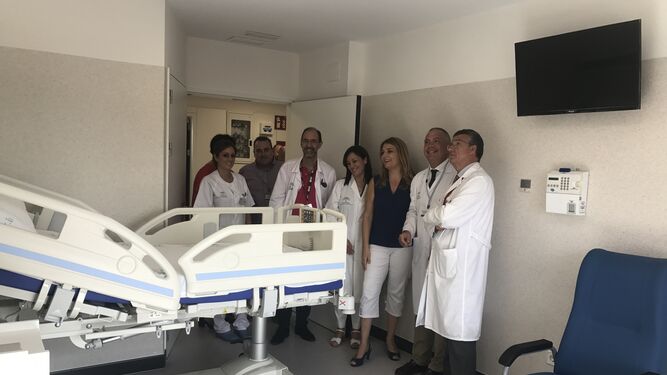González y Nuevo visitan en comitiva la planta de Neurología del Regional