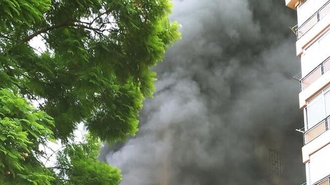 Incendio declarado ayer en el hotel Califa.