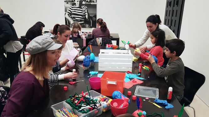 Celebración de un taller infantil en el Museo Picasso Málaga.