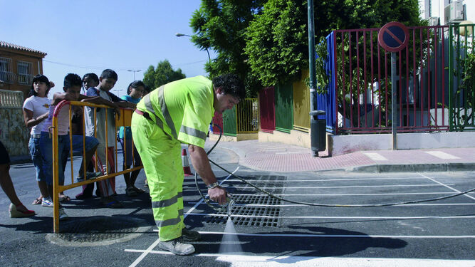 Trabajos de mantenimiento en los distritos de Málaga capital.