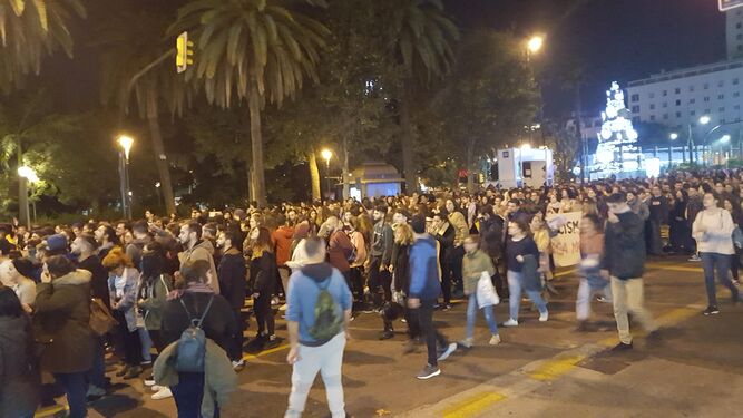 Cientos de personas en la manifestación contra Vox en Málaga.