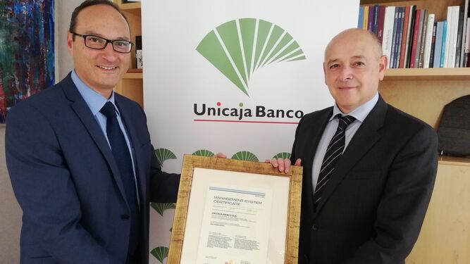 Unicaja Banco adapta su certificado de gestión ambiental a la nueva norma ISO 14001.