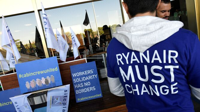 Imagen de una de las últimas huelgas de los TCP de Ryanair.