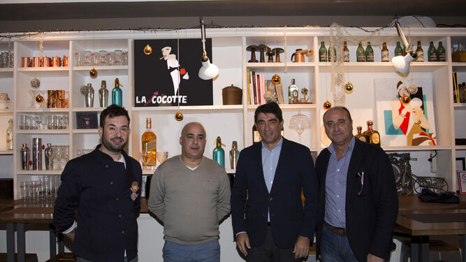 José A. Córdoba , Rogelio A. Silva  (ambos socios-propietarios),  Javier Ferrer y Juan Luis Pinto.