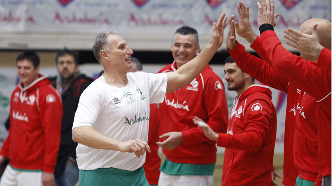 Mijail Yukhov, ex jugador del Puleva Maristas, durante el partido.
