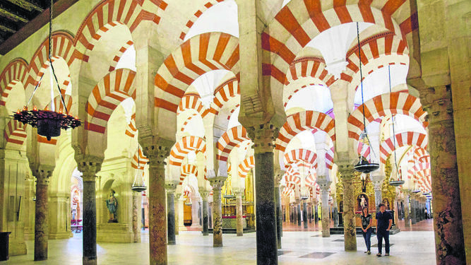 Interior de la Mezquita de Córdoba.