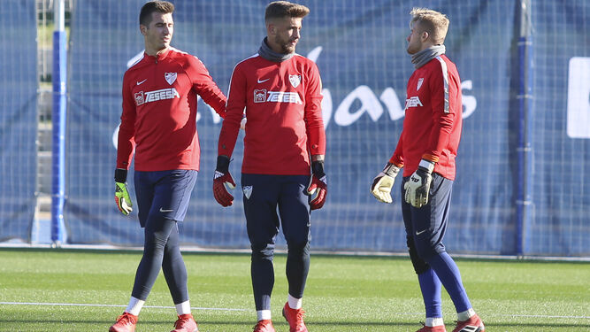 Andrés Prieto, Kellyan y Kieszek, en un entrenamiento.