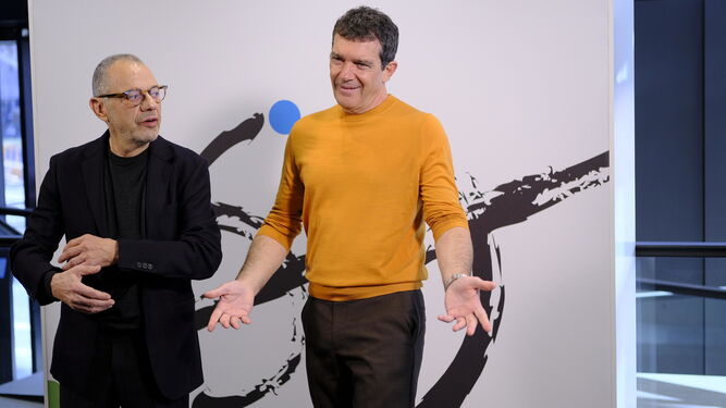Lluís Pasqual y Antonio Banderas, este miércoles, en la presentación del Teatro del Soho Caixabank en Madrid.