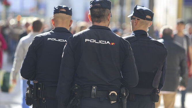 Agentes de Policía Nacional en Málaga.