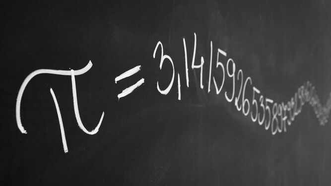 Pi, su símbolo y sus infinitos decimales.