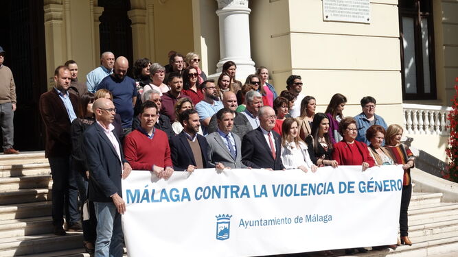 Minuto de silencio este martes en el Ayuntamiento de Málaga.