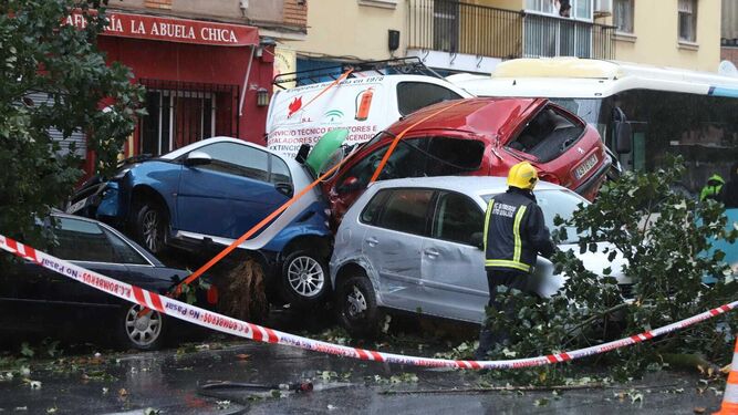 Lugar del accidente del autobús de la EMT en Málaga.