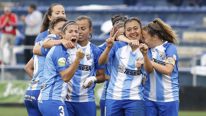 El Málaga Femenino celebra un gol.