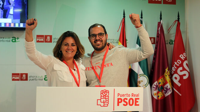 Elena Amaya y Carlos Salguero celebran los resultados en Puerto Real