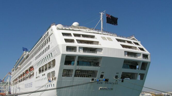 Las fotos del buque &lsquo;Sun Princess&rsquo; en el puerto de M&aacute;laga