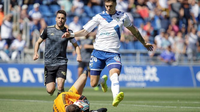 Un partido de Segunda División de la presente temporada entre el Tenerife y el Oviedo.