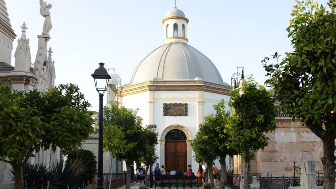 La capilla central del Cementerio de San Miguel, en Málaga.