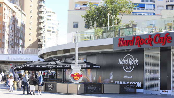 Fachada del restaurante de Hard Rock Cafe abierto en Muelle Uno.