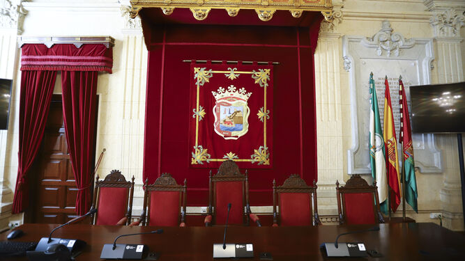 Sillón del Pleno en el se sienta el alcalde de Málaga.