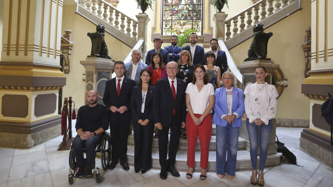 Fotografía del equipo de gobierno de coalición del Ayuntamiento de Málaga.