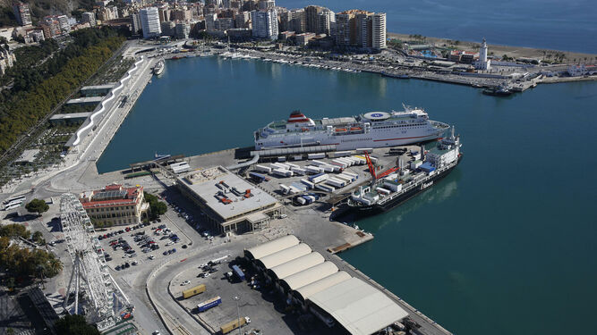 Vista aérea del Puerto de Málaga