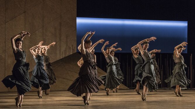 El Ballet Nacional de España, en una función de 'Electra'.