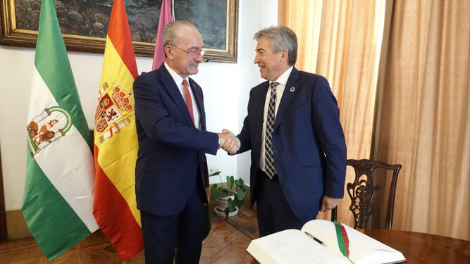 Reunión entre el alcalde de Málaga y el delegado del Gobierno en Andalucía.