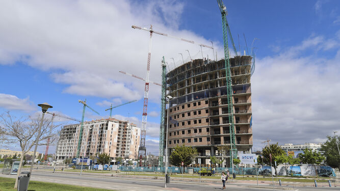 Construcción de dos promociones de viviendas en Teatinos, en Málaga capital.