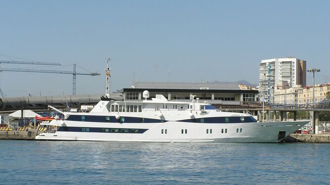 El yacht-cruise ‘Harmony V’ será el único buque que hará noche en el puerto durante la Feria.