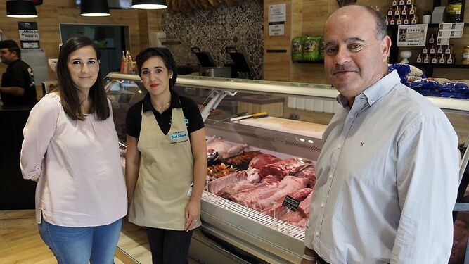 El alcalde de Antequera anima a confiar en las carnicerías frente a "mensajes confusos" sobre listeriosis.