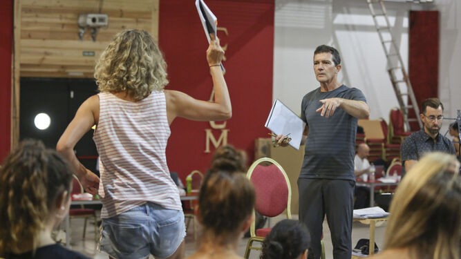 Ensayo con Antonio Banderas de la obra que estrenar&aacute; el Teatro del Soho